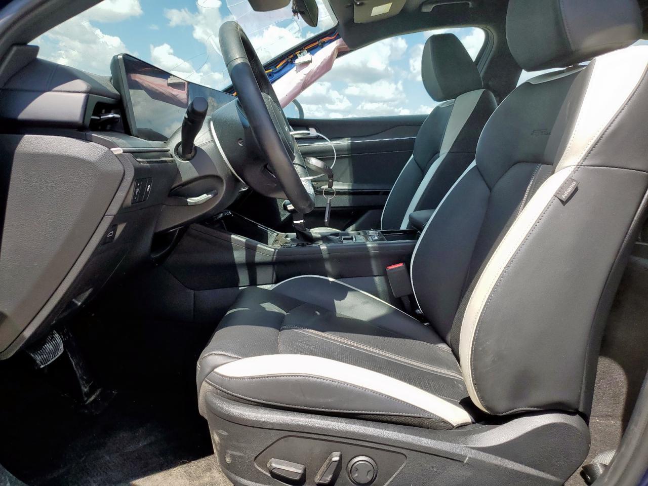 2025 Kia K5 Gt Line - Image 7