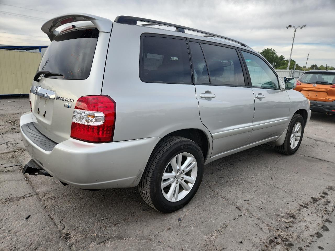 2006 Toyota Highlander Hybrid - Image 3