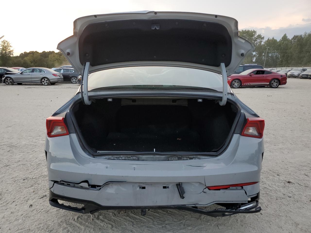 2022 Kia K5 Gt Line - Фото 6