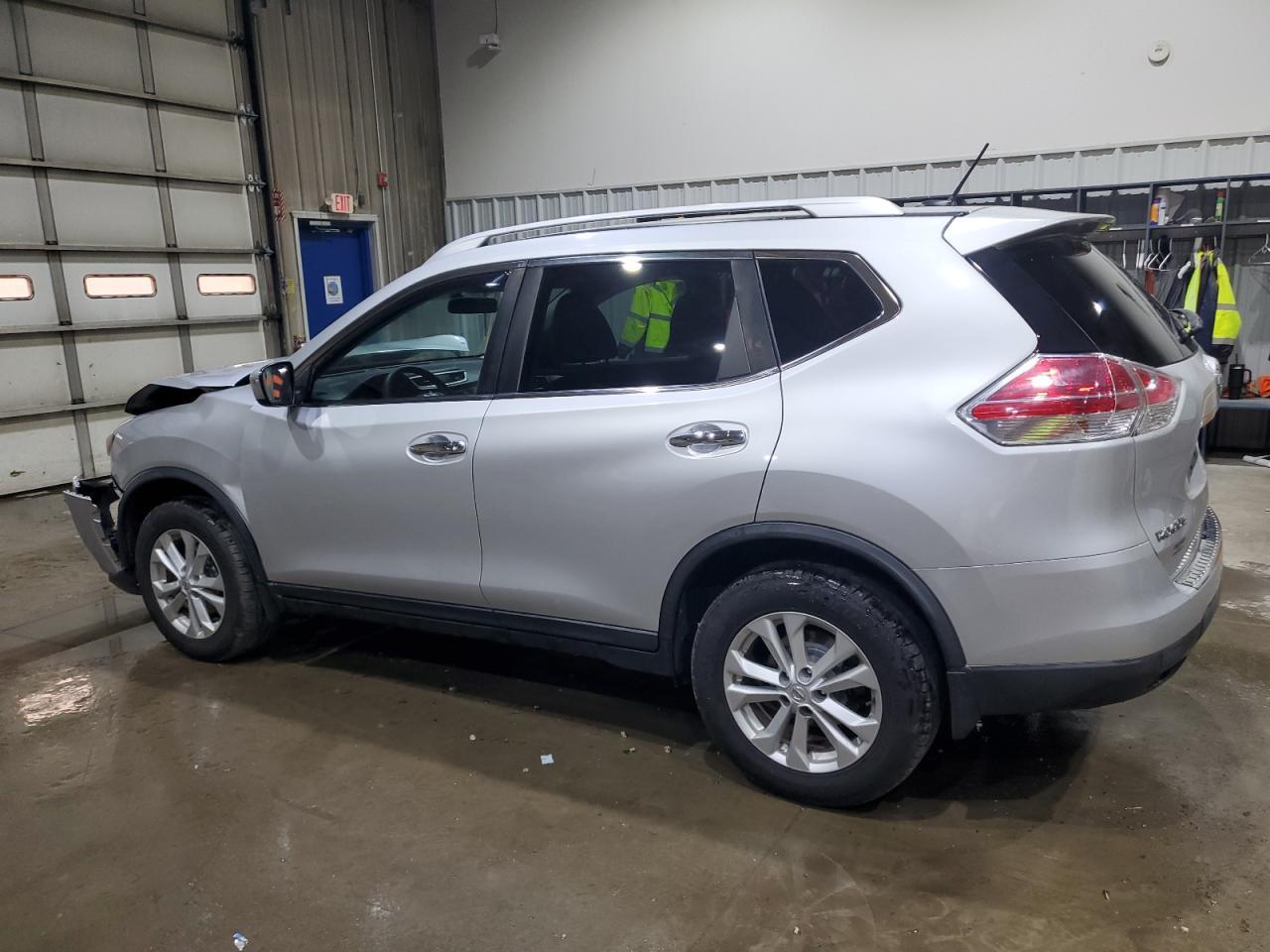 2016 Nissan Rogue S - Image 2