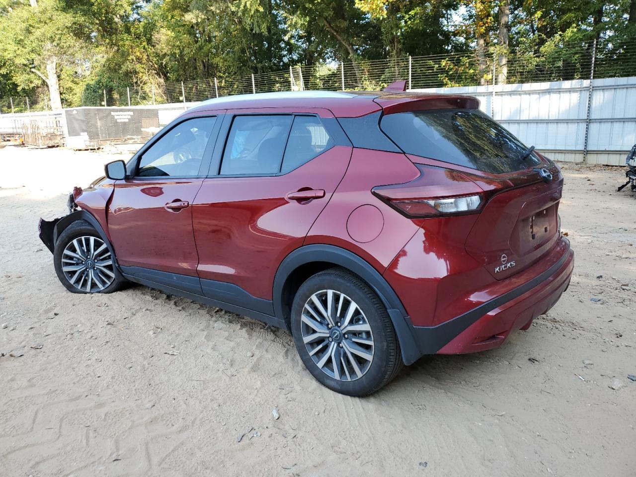 2024 Nissan Kicks Sv - Image 2