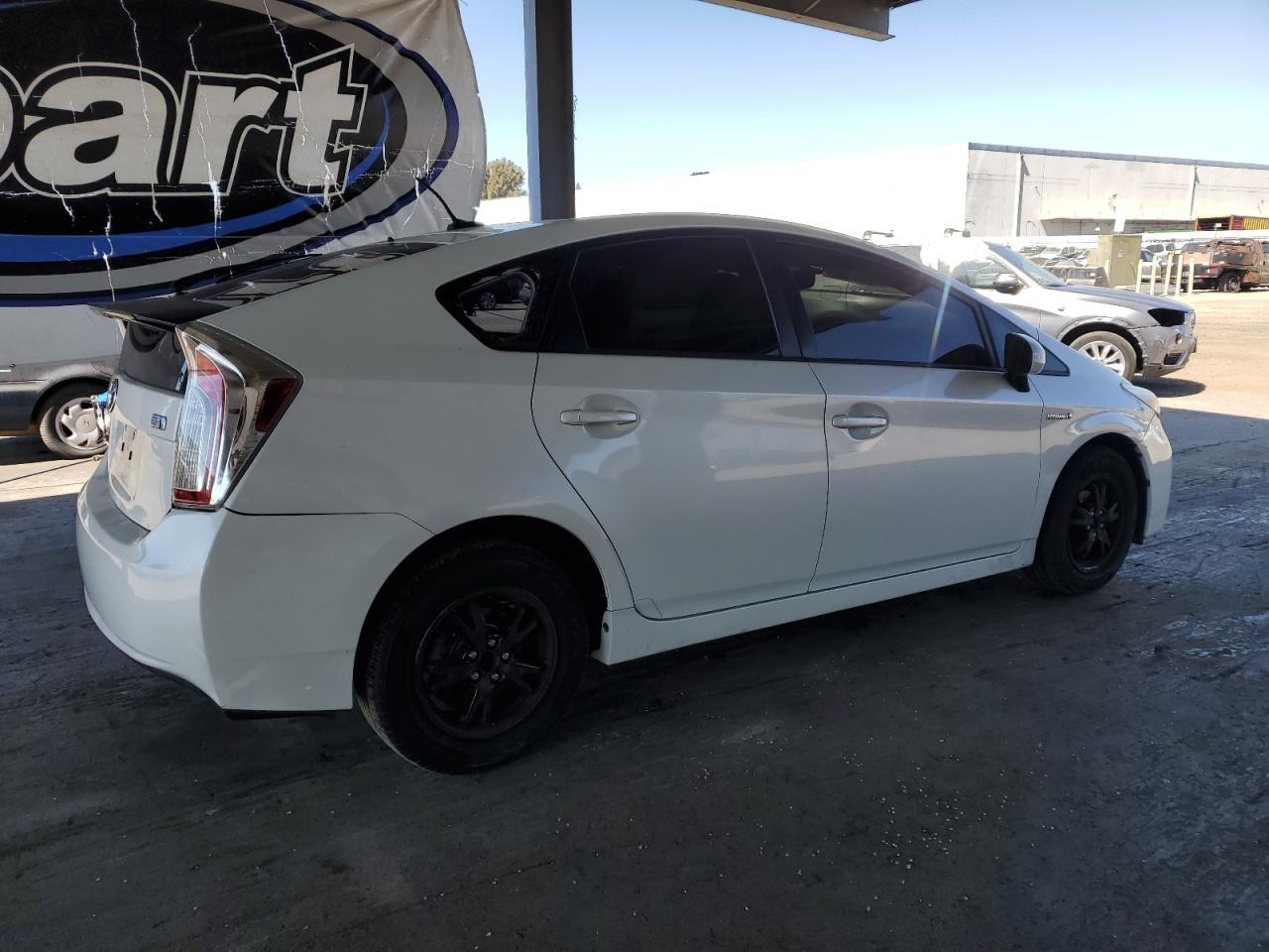 2012 Toyota Prius - Image 3