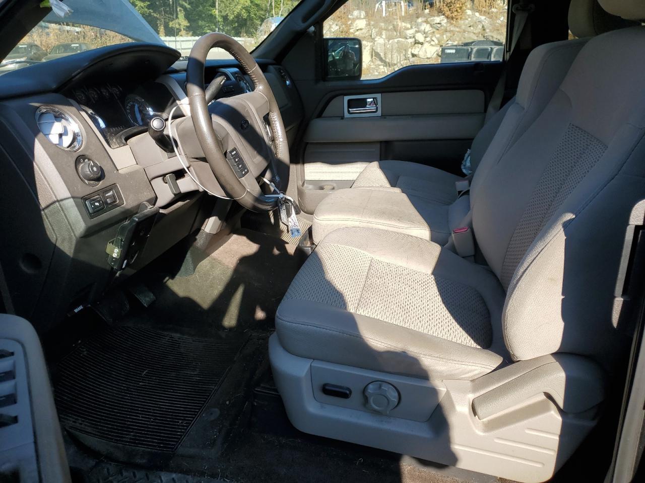 2010 Ford F150 Super Cab - Image 7