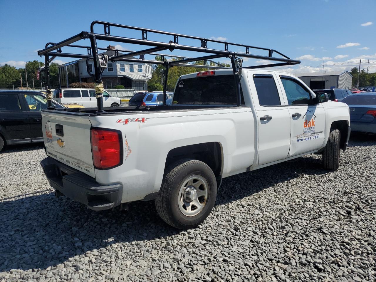2017 Chevrolet Silverado - Фото 3