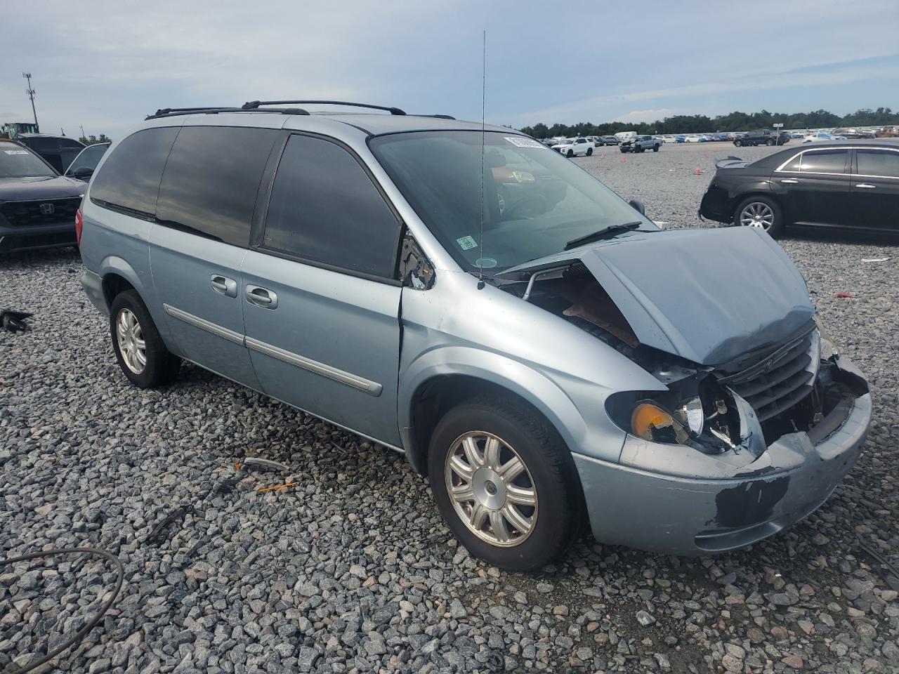 2006 Chrysler Town Cntry - Image 4