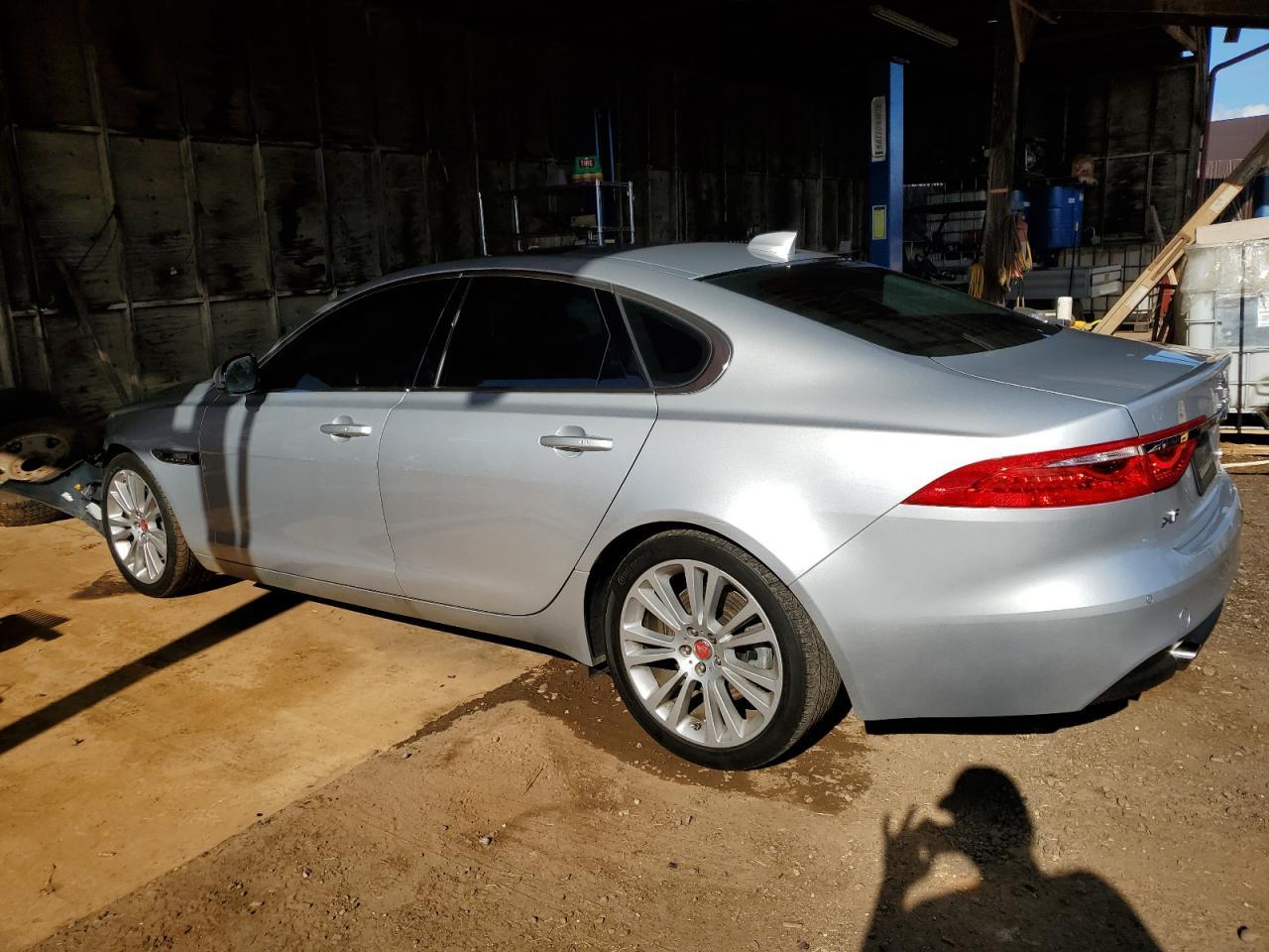 2019 Jaguar Xf Prestige - Фото 2