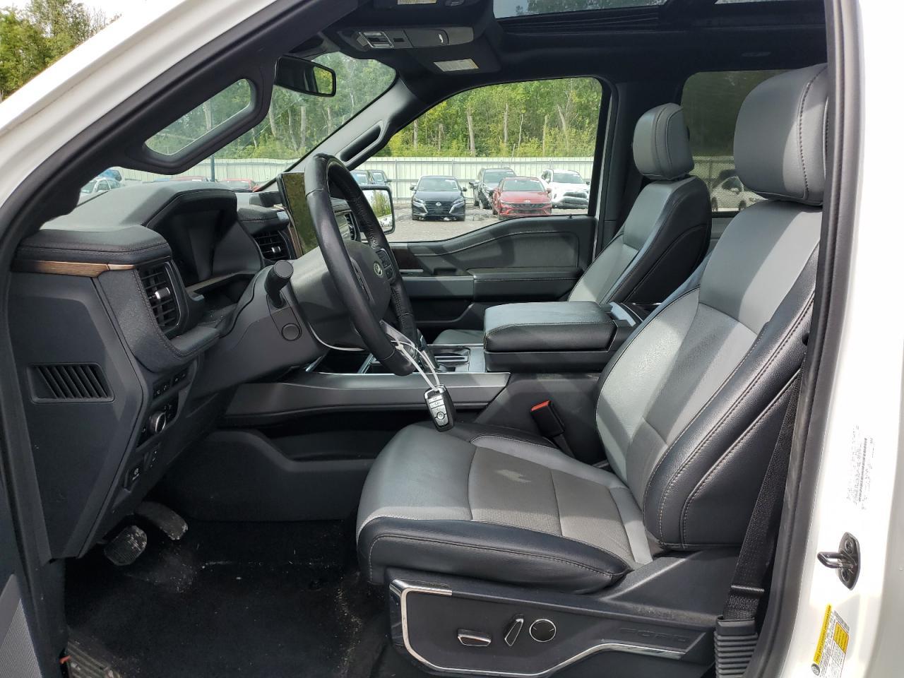 2023 Ford F150 Lightning Pro - Фото 7