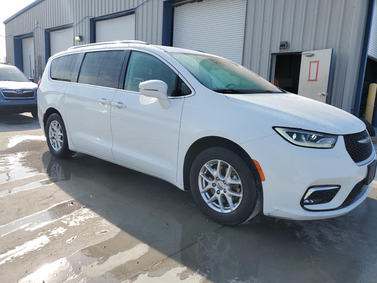 2021 Chrysler Pacifica Touring L - Фото 4