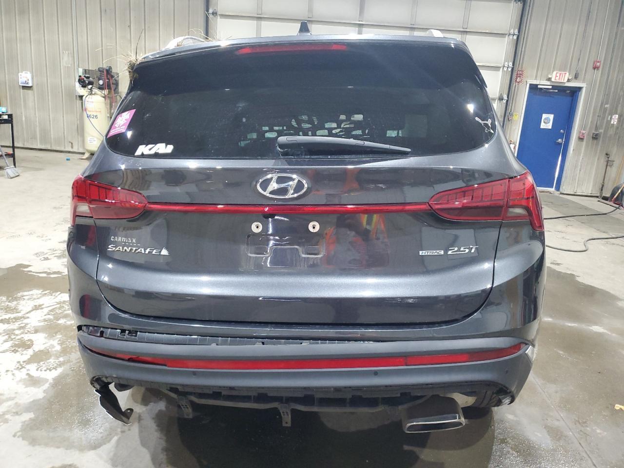 2022 Hyundai Santa Fe Limited - Image 6