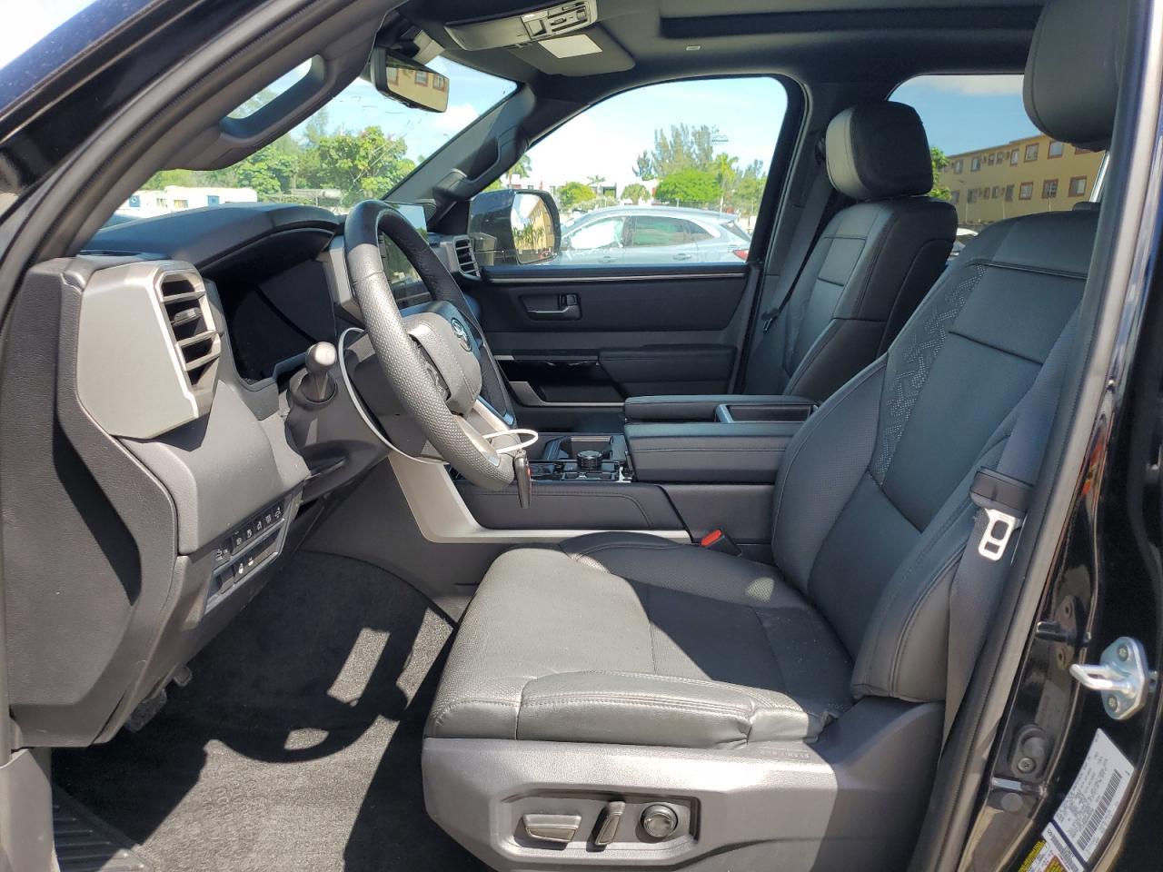 2025 Toyota Tundra Crewmax Limited - Image 7