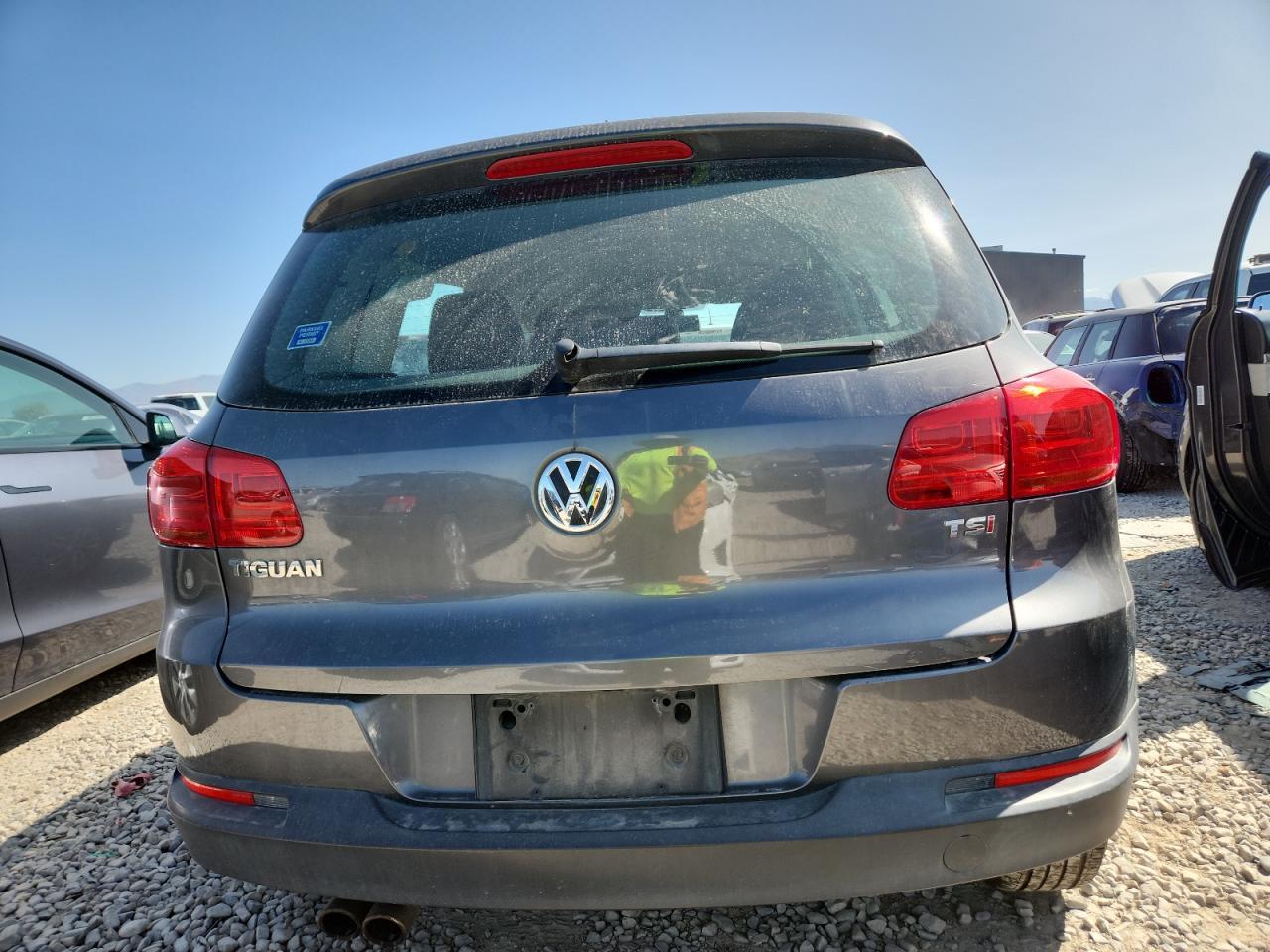 2016 Volkswagen Tiguan S - Фото 6