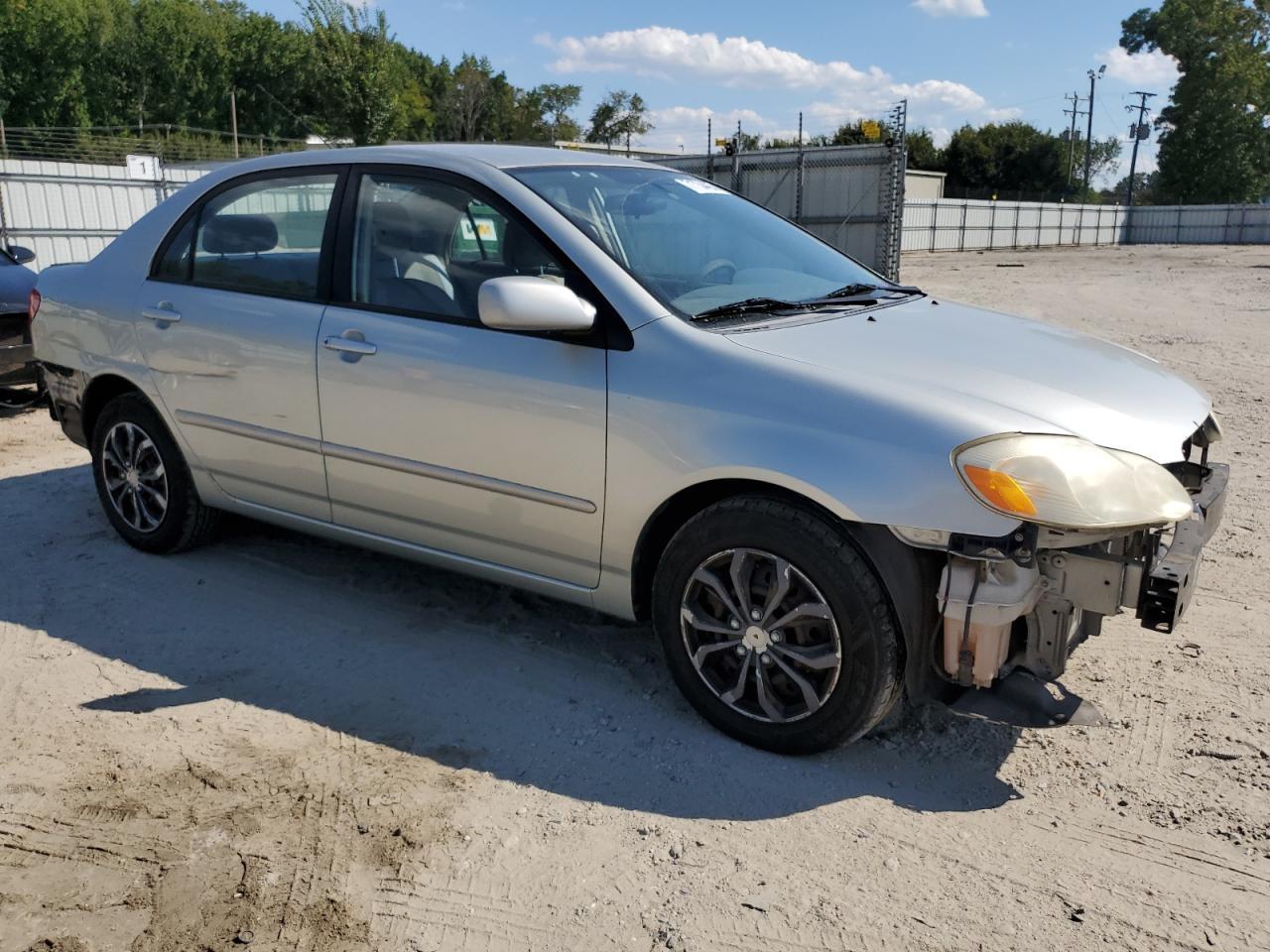 2004 Toyota Corolla Ce - Image 4