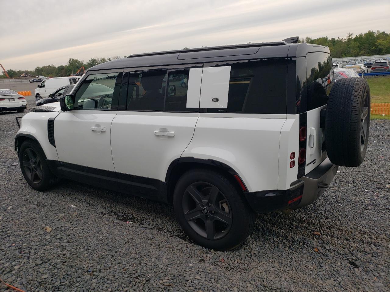 2021 Land Rover Defender 110 X-Dynamic Se - Фото 2