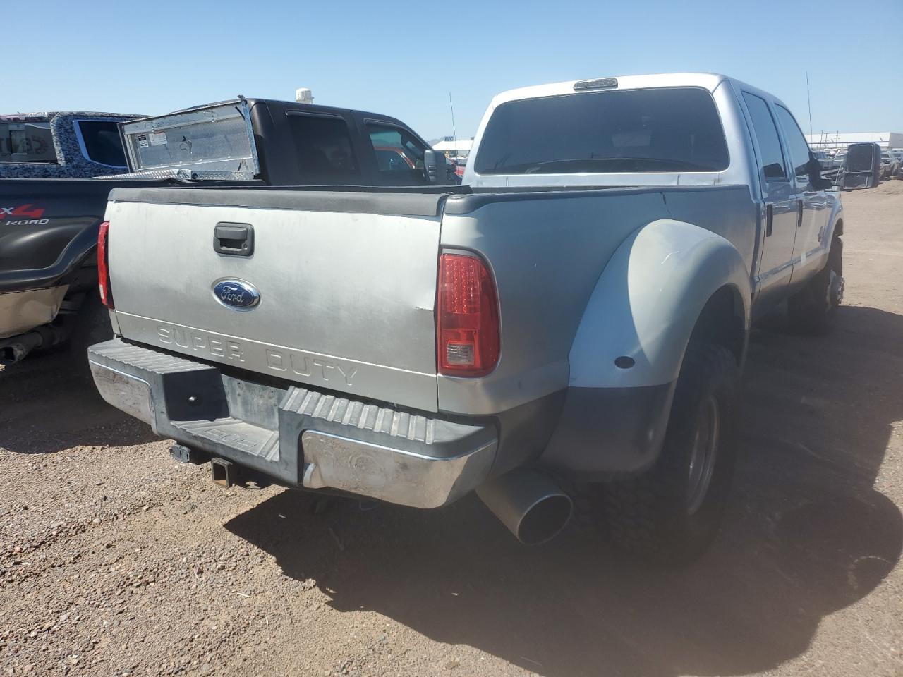 2012 Ford F350 Super Duty - Фото 4