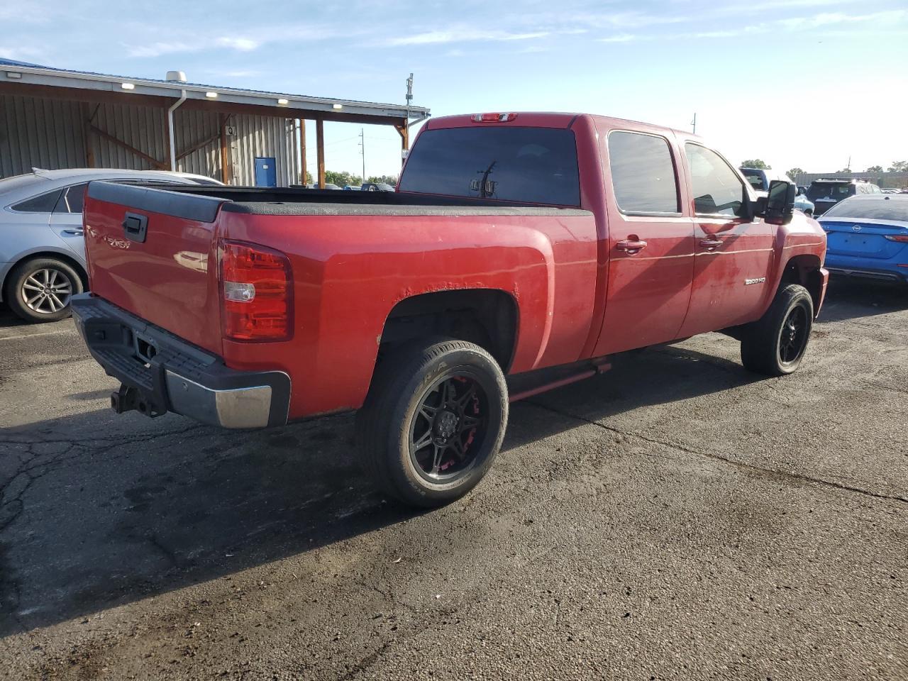 2014 Chevrolet Silverado K2500 Heavy Duty Lt - Image 3