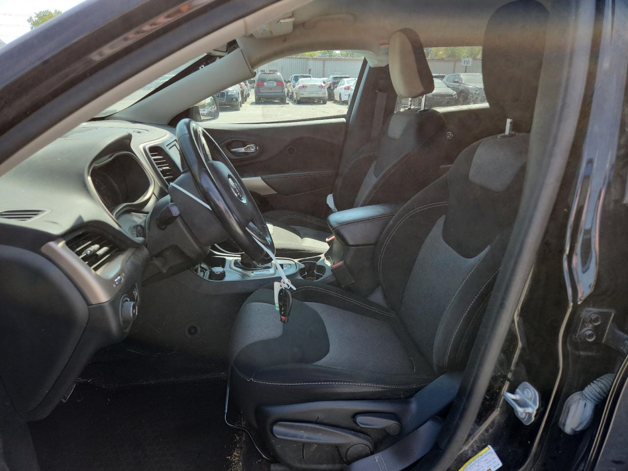 2018 Jeep Cherokee Latitude - Image 7