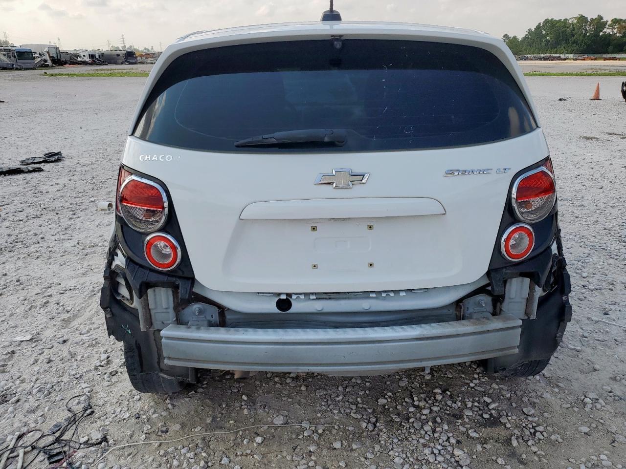 2016 Chevrolet Sonic Lt - Фото 6