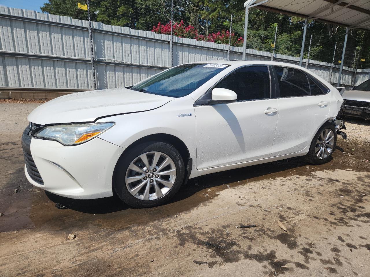 2016 Toyota Camry Hybrid