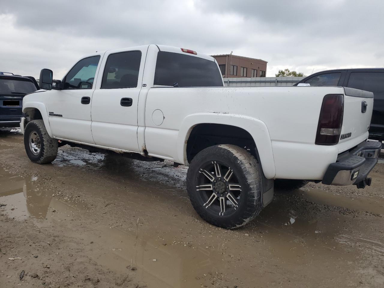2007 GMC Sierra K2500 Heavy Duty - Фото 2