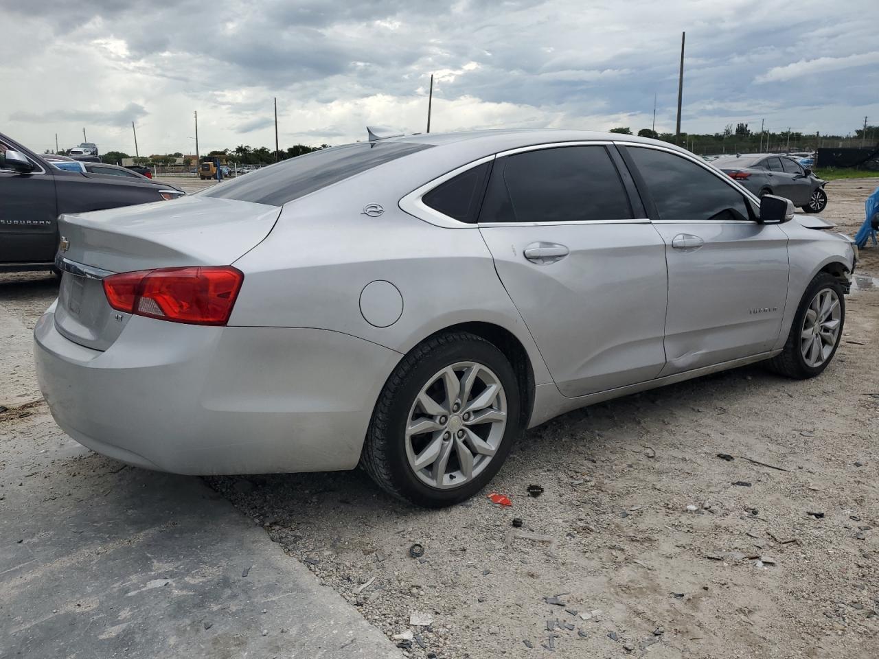2017 Chevrolet Impala Lt - Фото 3