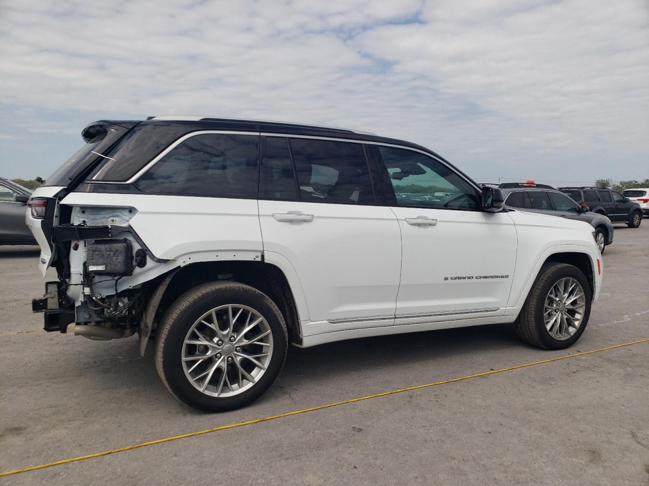 2024 Jeep Grand Cherokee Summit - Фото 3