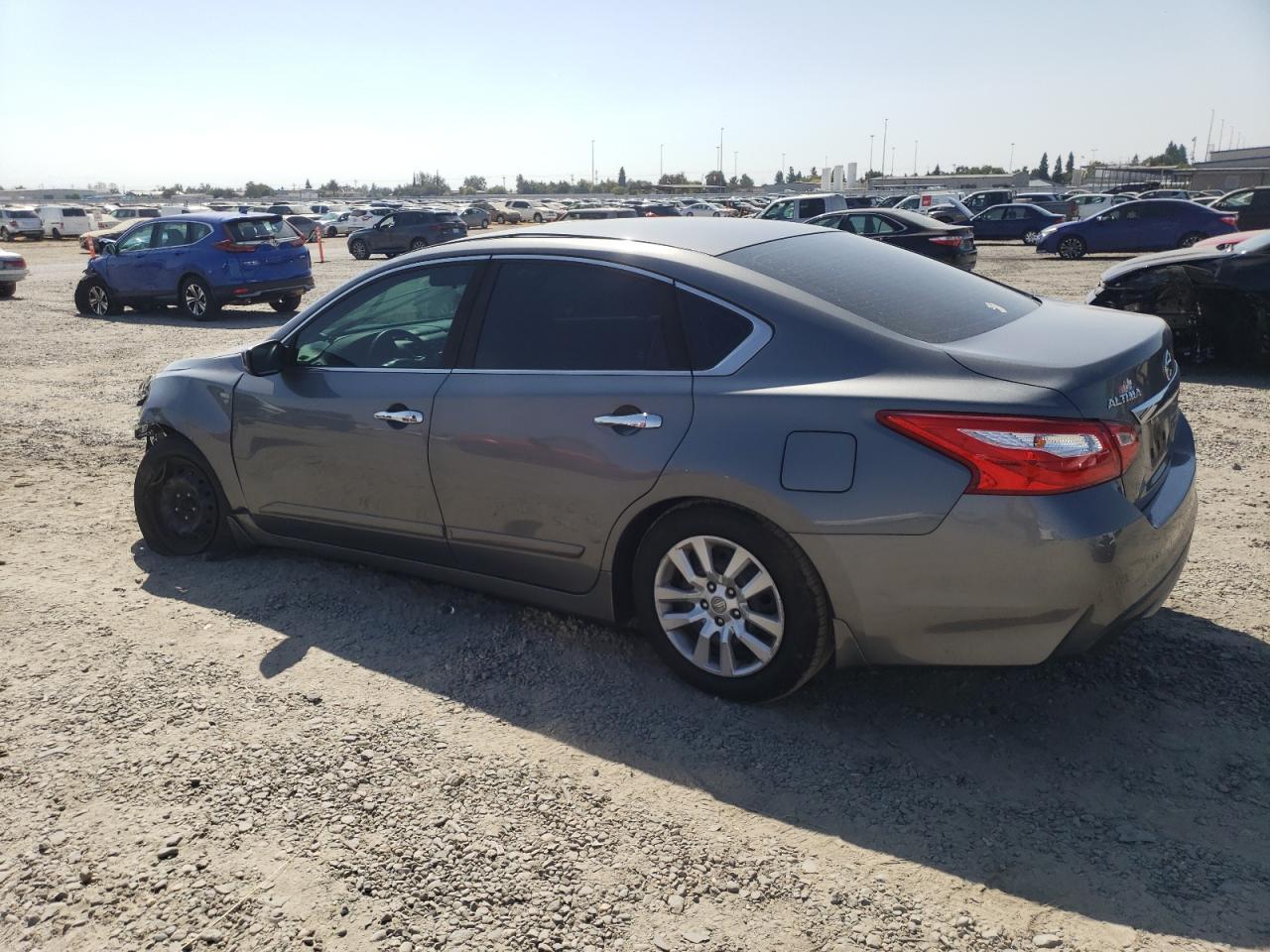 2017 Nissan Altima 2.5 - Фото 2