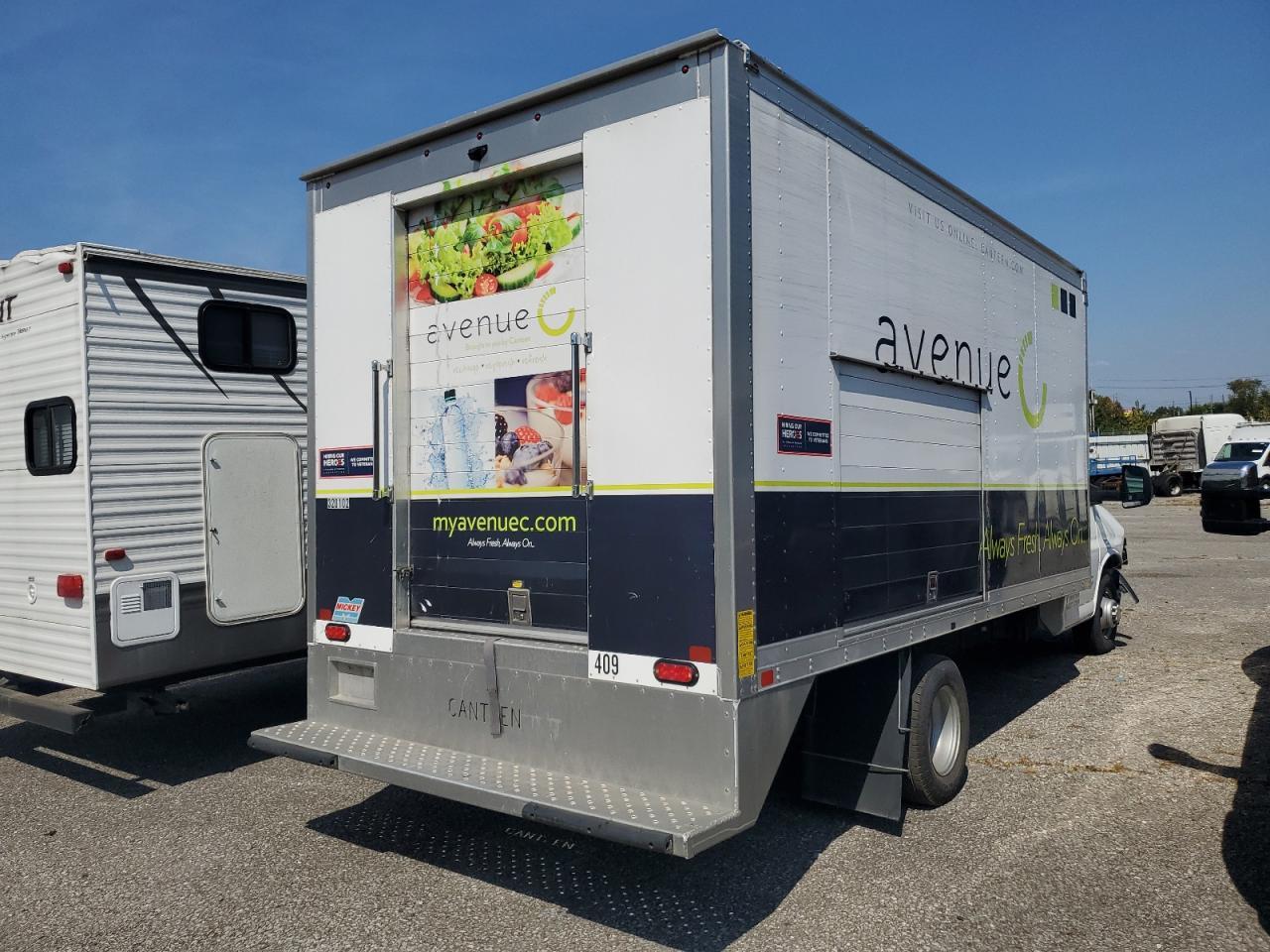 2020 Chevrolet Express Delivery Truck - Фото 4