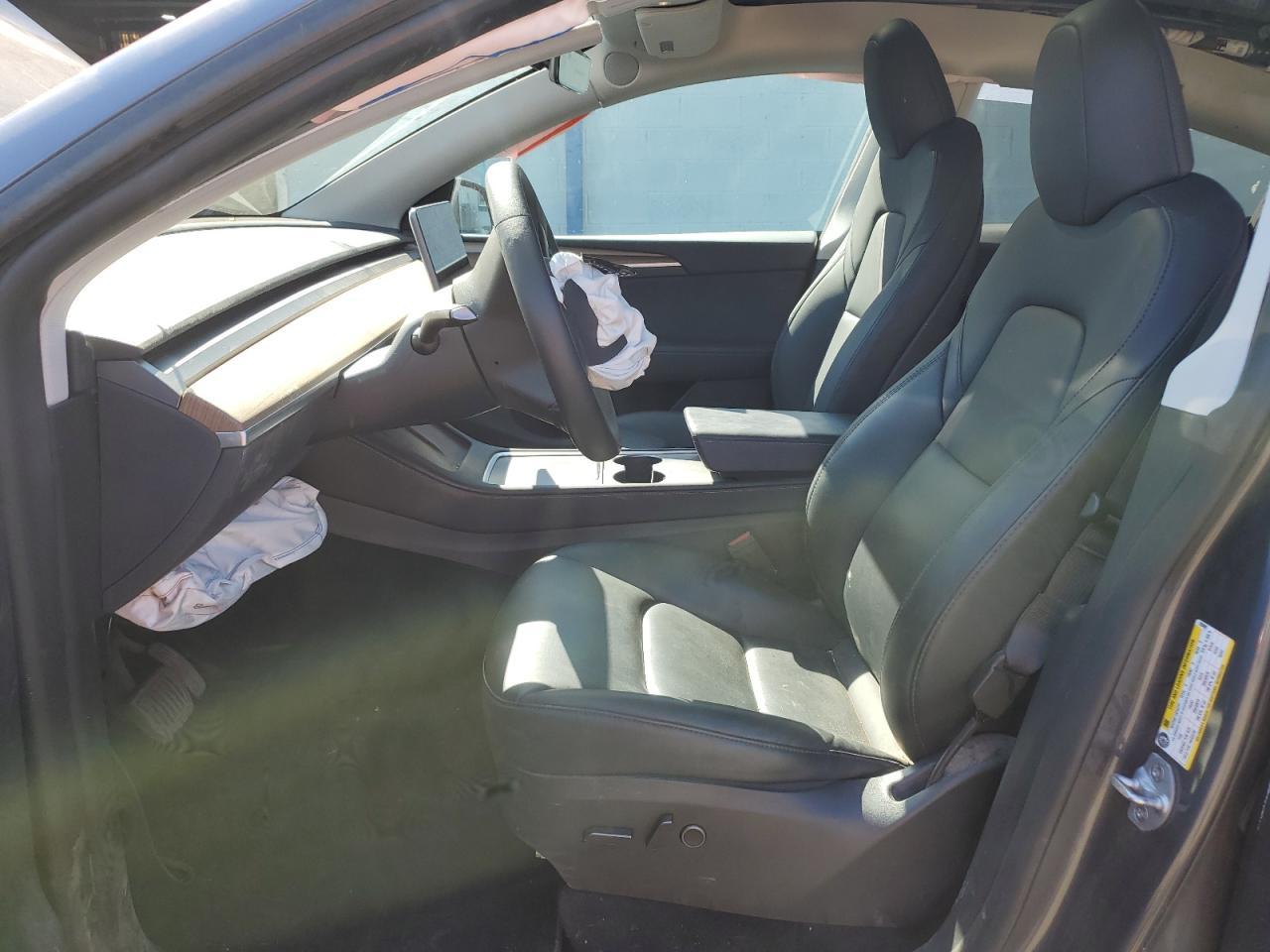 2023 Tesla Model Y - Image 7