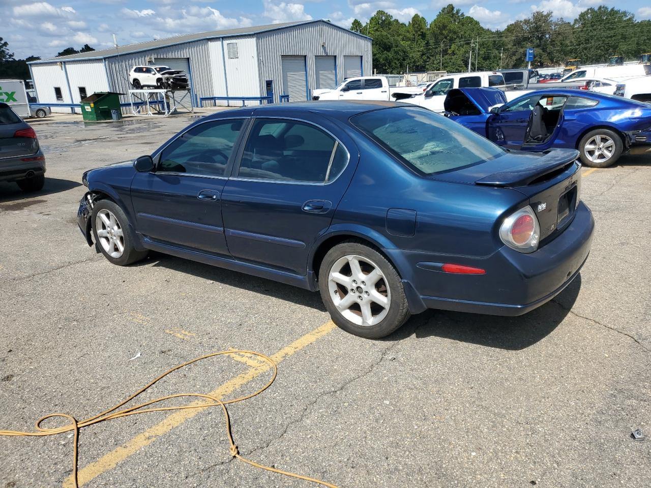 2002 Nissan Maxima Gle - Image 2