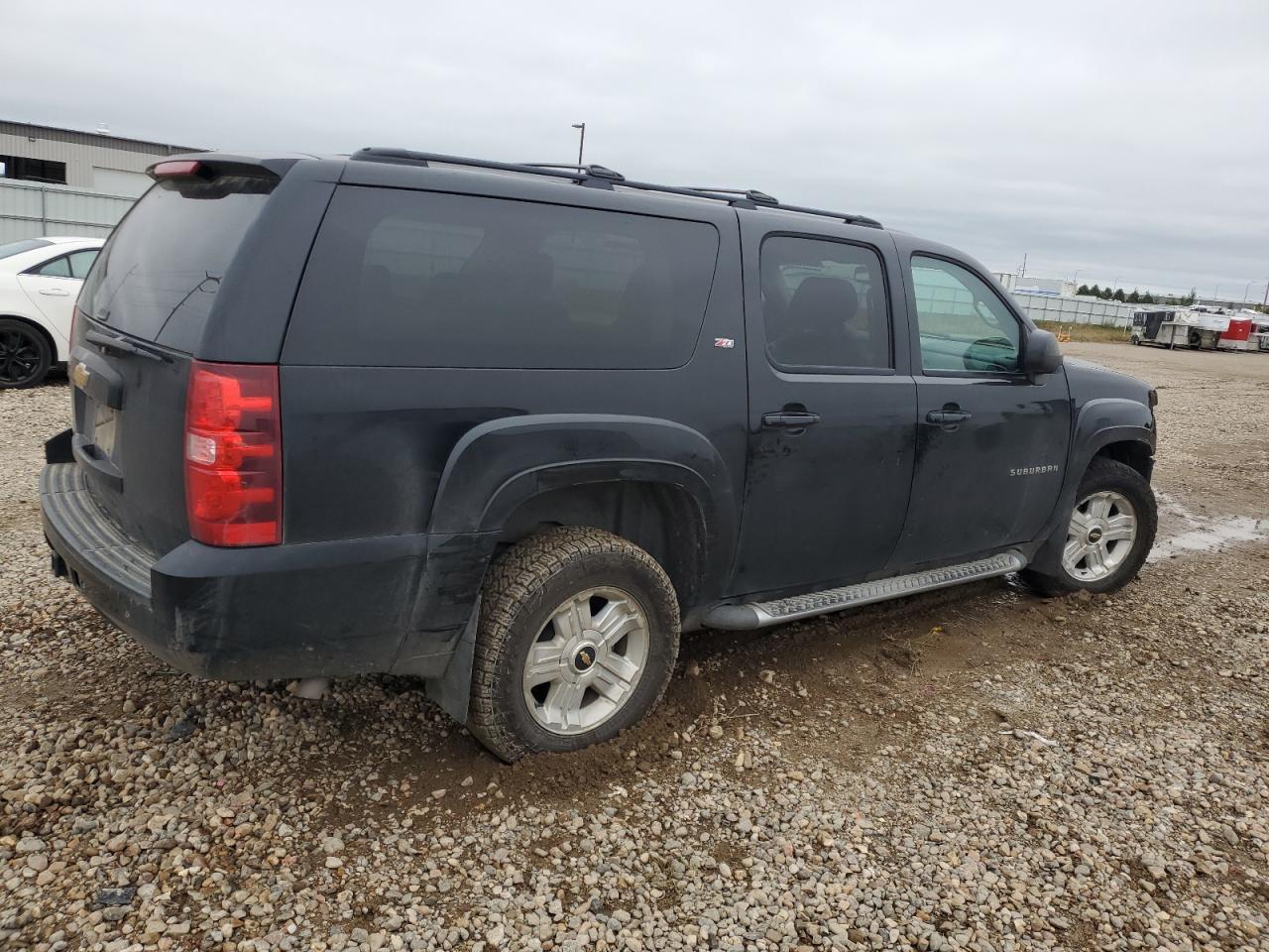 2013 Chevrolet Suburban K1500 Lt - Фото 3