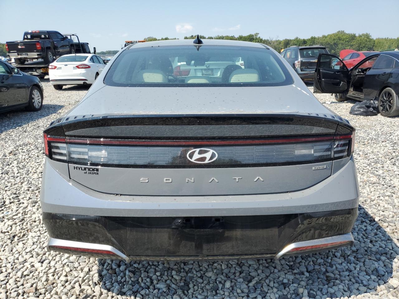 2025 Hyundai Sonata Hybrid Sel - Image 6