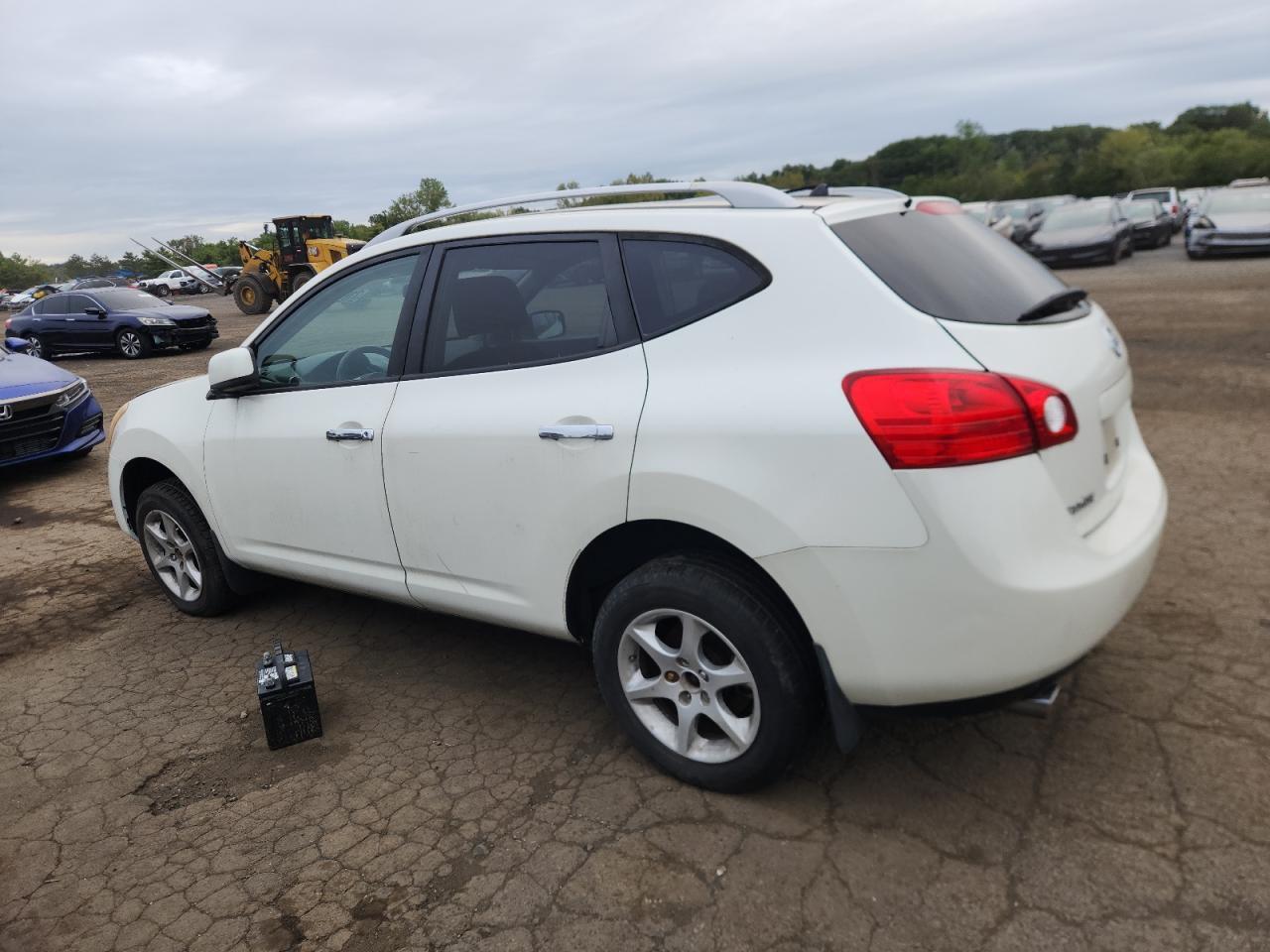 2010 Nissan Rogue S - Фото 2