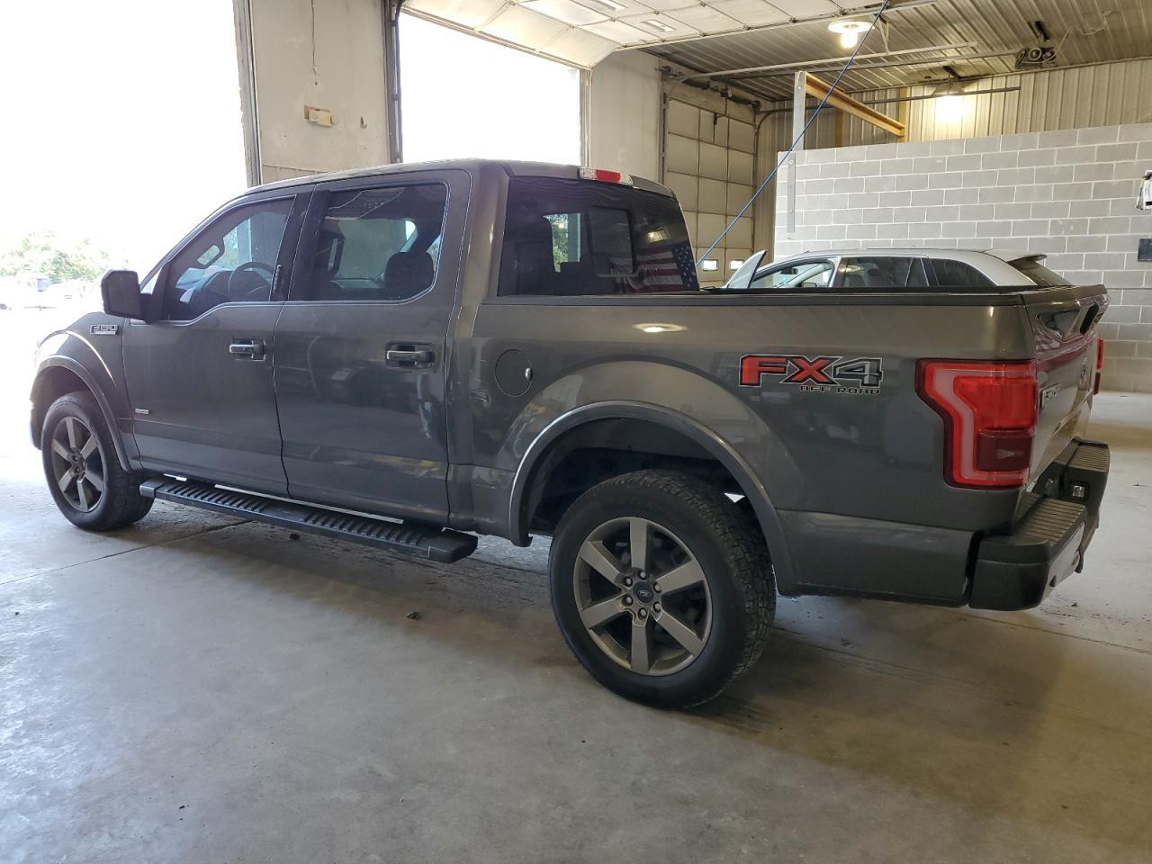 2016 Ford F150 Supercrew - Фото 2