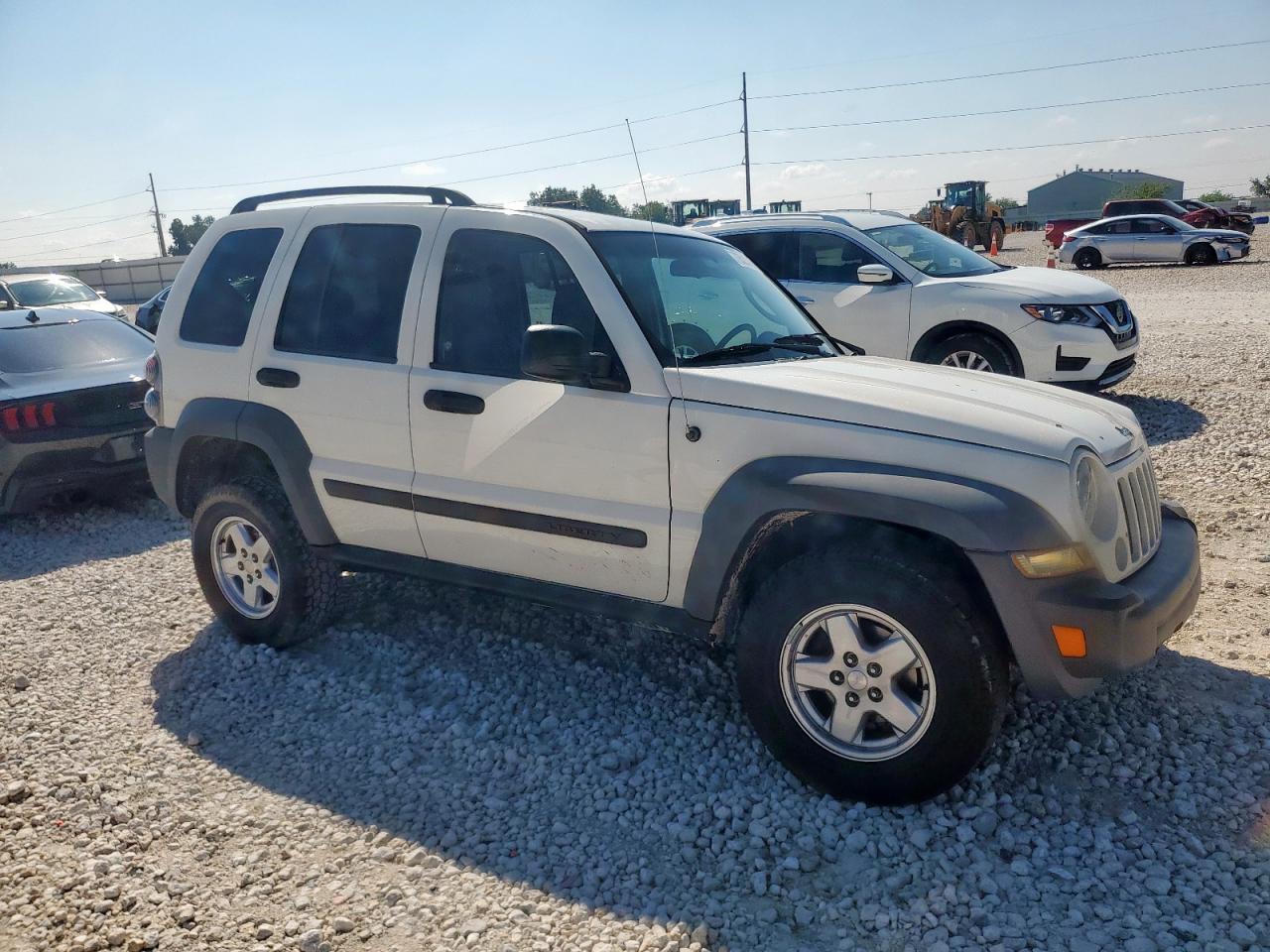 2006 Jeep Liberty Sport - Image 4
