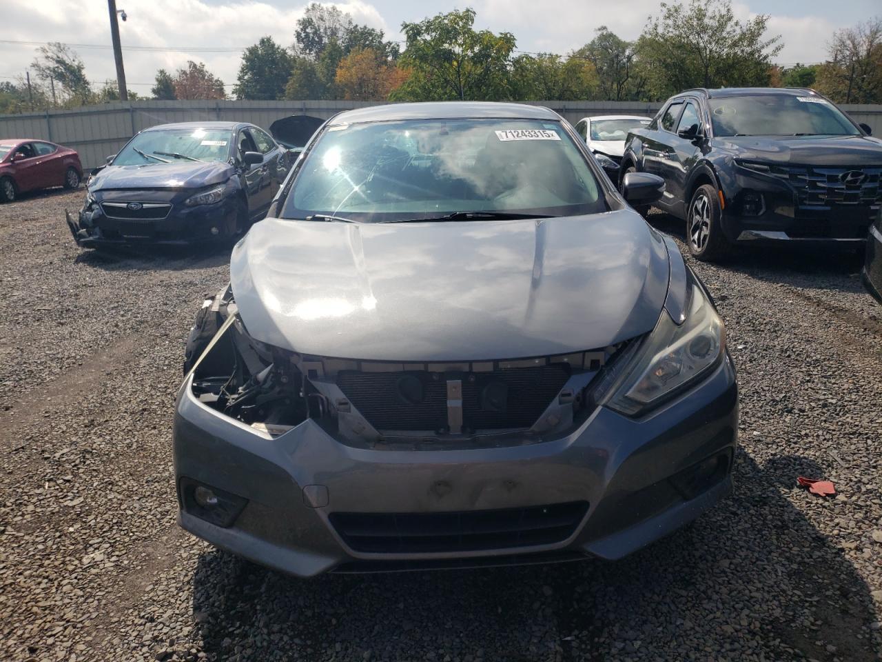 2018 Nissan Altima 2.5 - Image 5