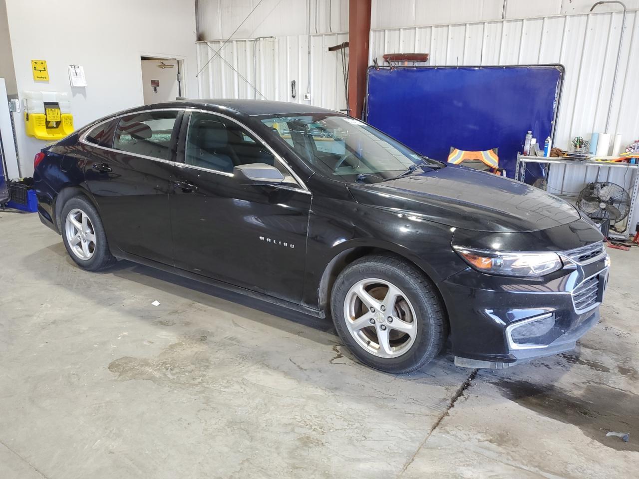 2017 Chevrolet Malibu Ls - Image 4