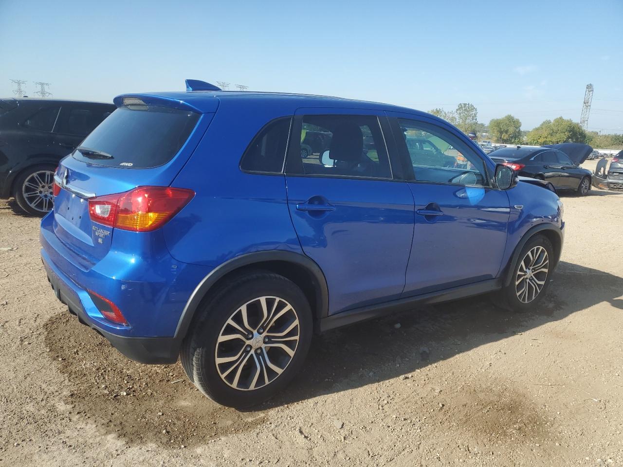 2018 Mitsubishi Outlander Sport Es - Фото 3