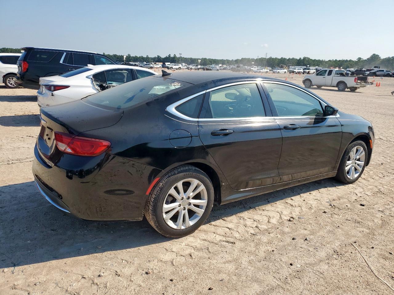 2016 Chrysler 200 - Фото 3