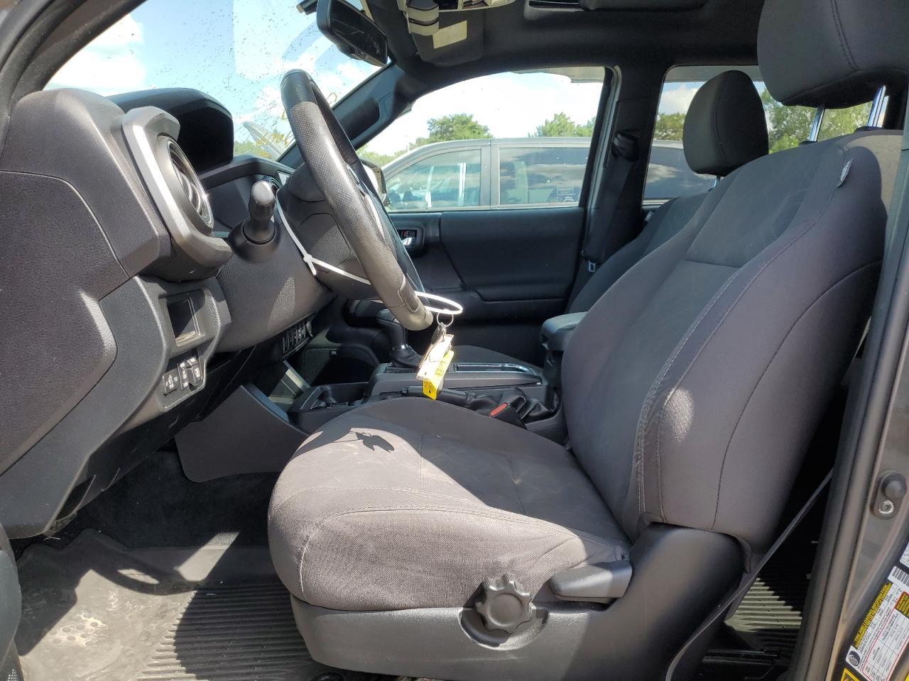 2017 Toyota Tacoma Double Cab - Image 7