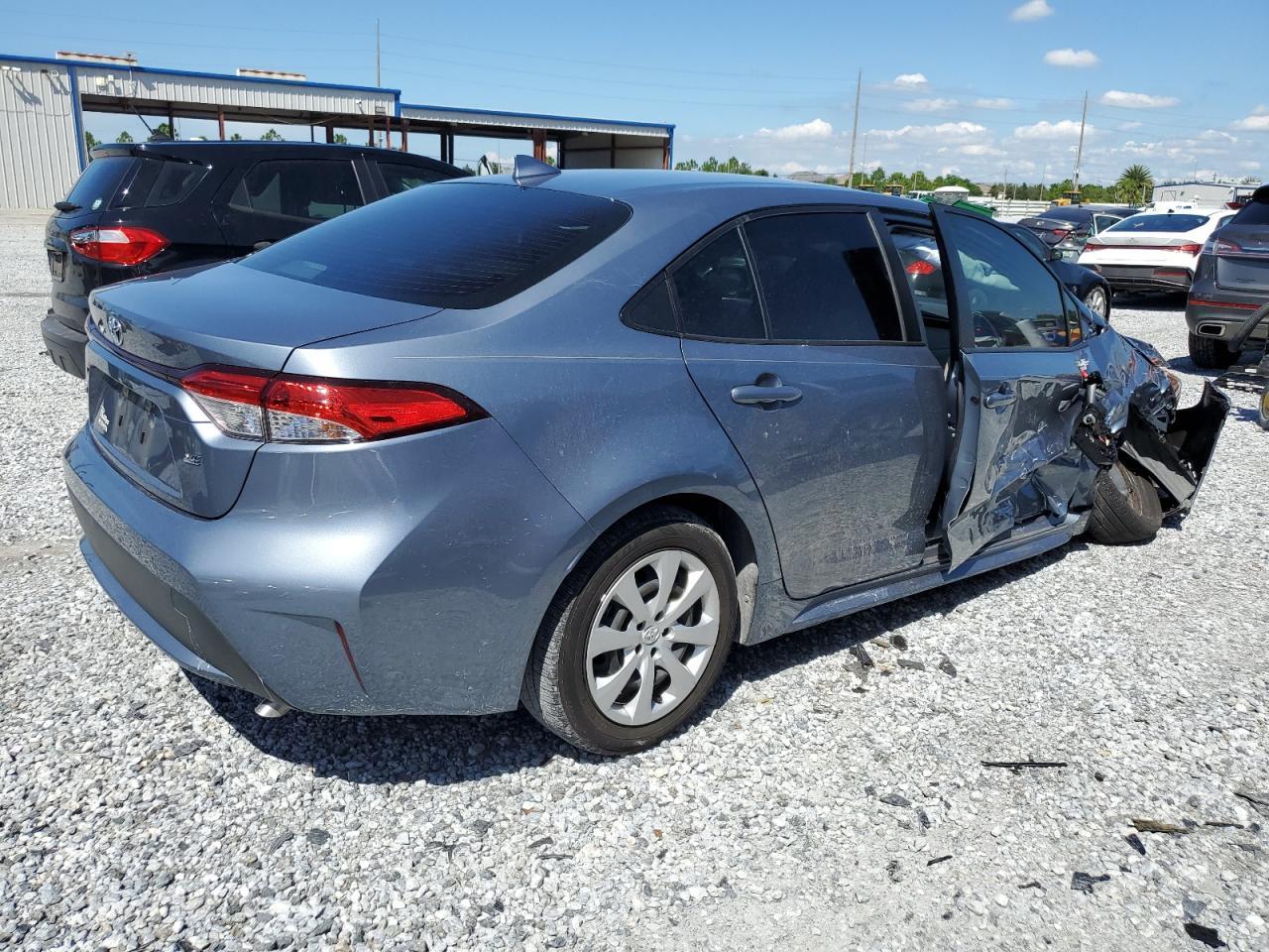 2020 Toyota Corolla Le - Image 3