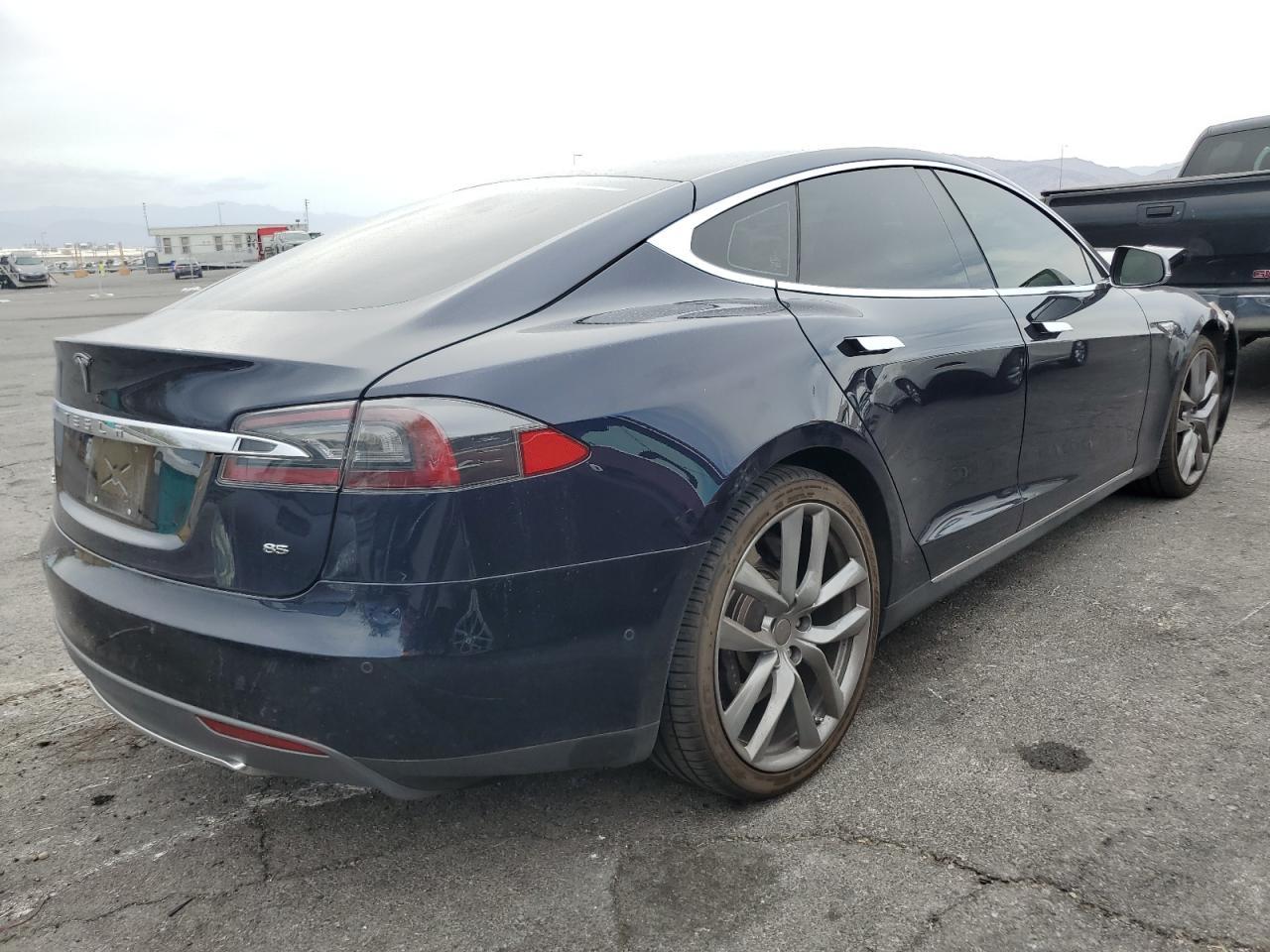 2014 Tesla Model S - Фото 3