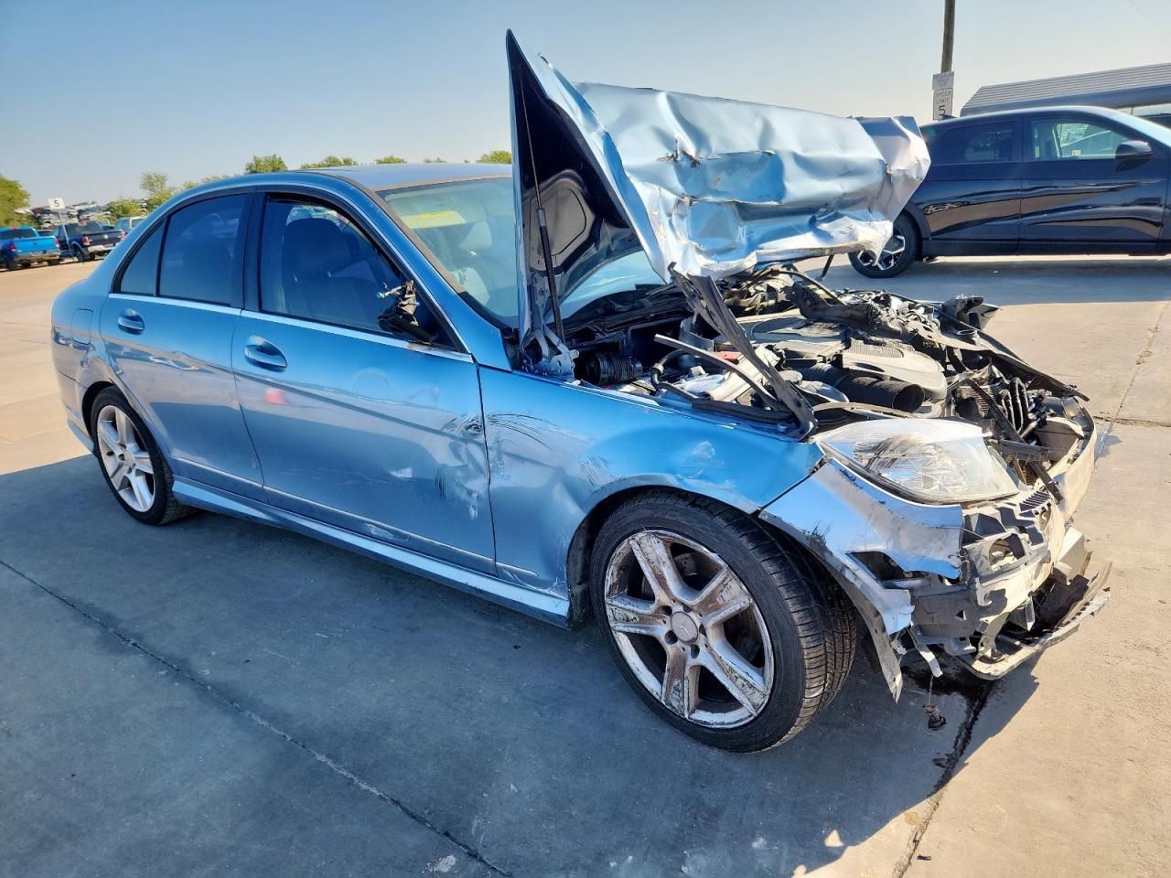 2010 Mercedes-Benz C 300 - Фото 4