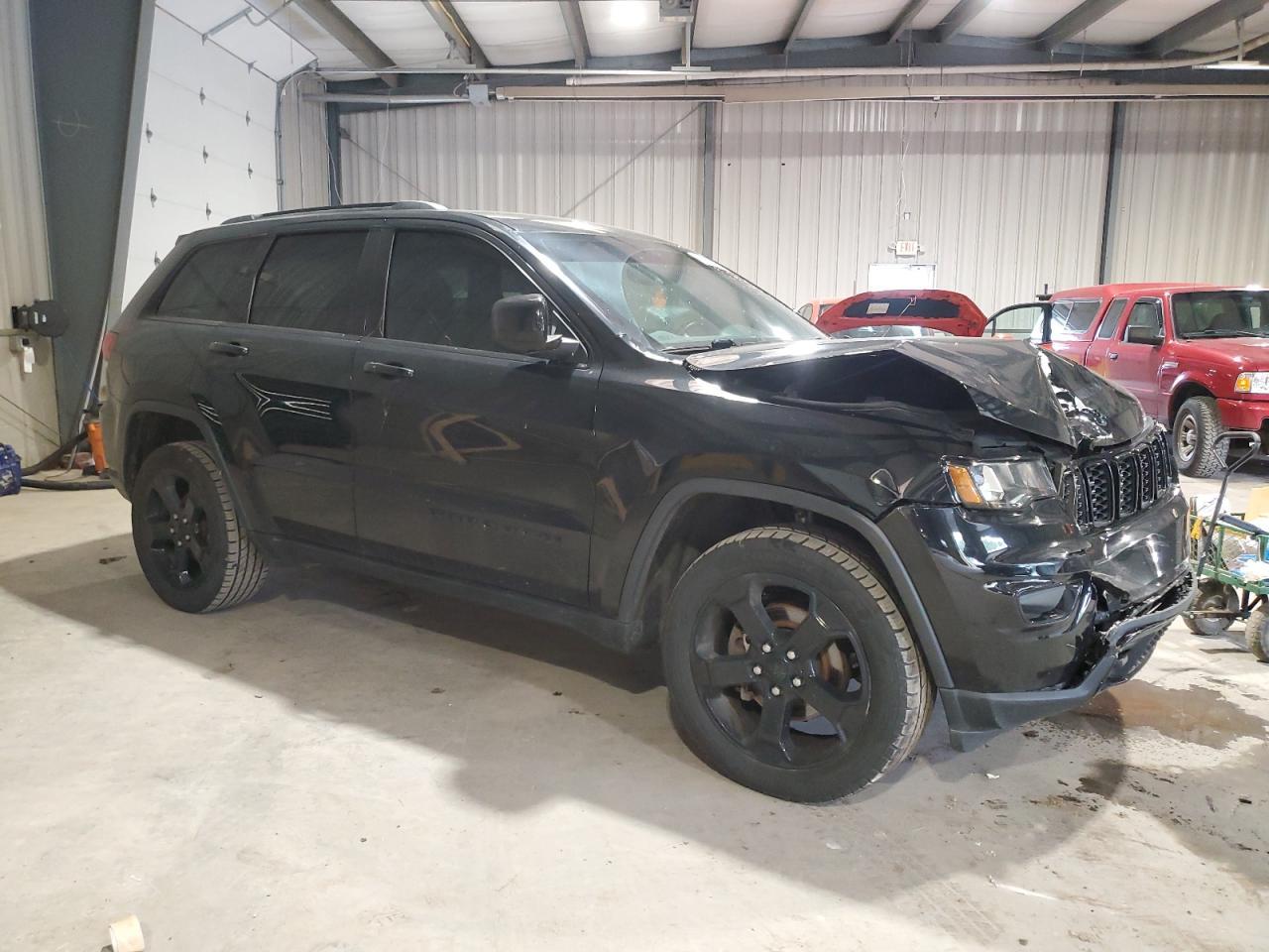 2019 Jeep Grand Cherokee Laredo - Image 4
