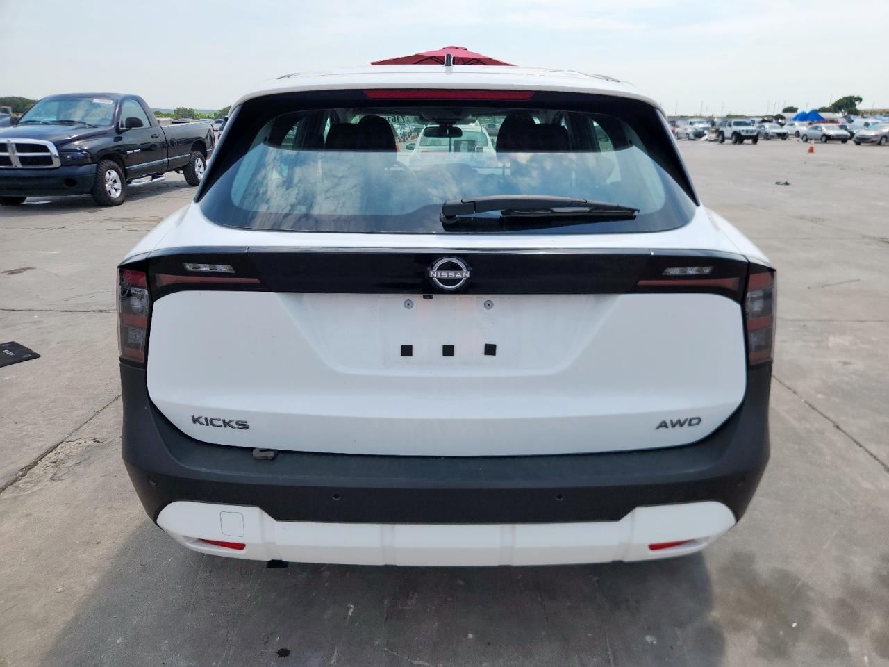 2025 Nissan Kicks S - Фото 6