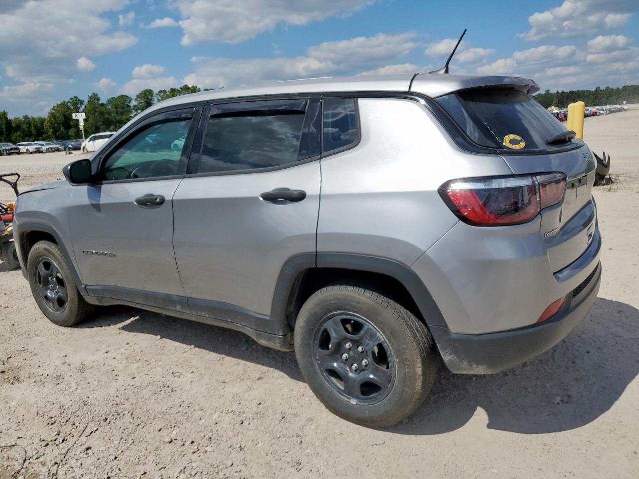 2021 Jeep Compass Sport - Фото 2