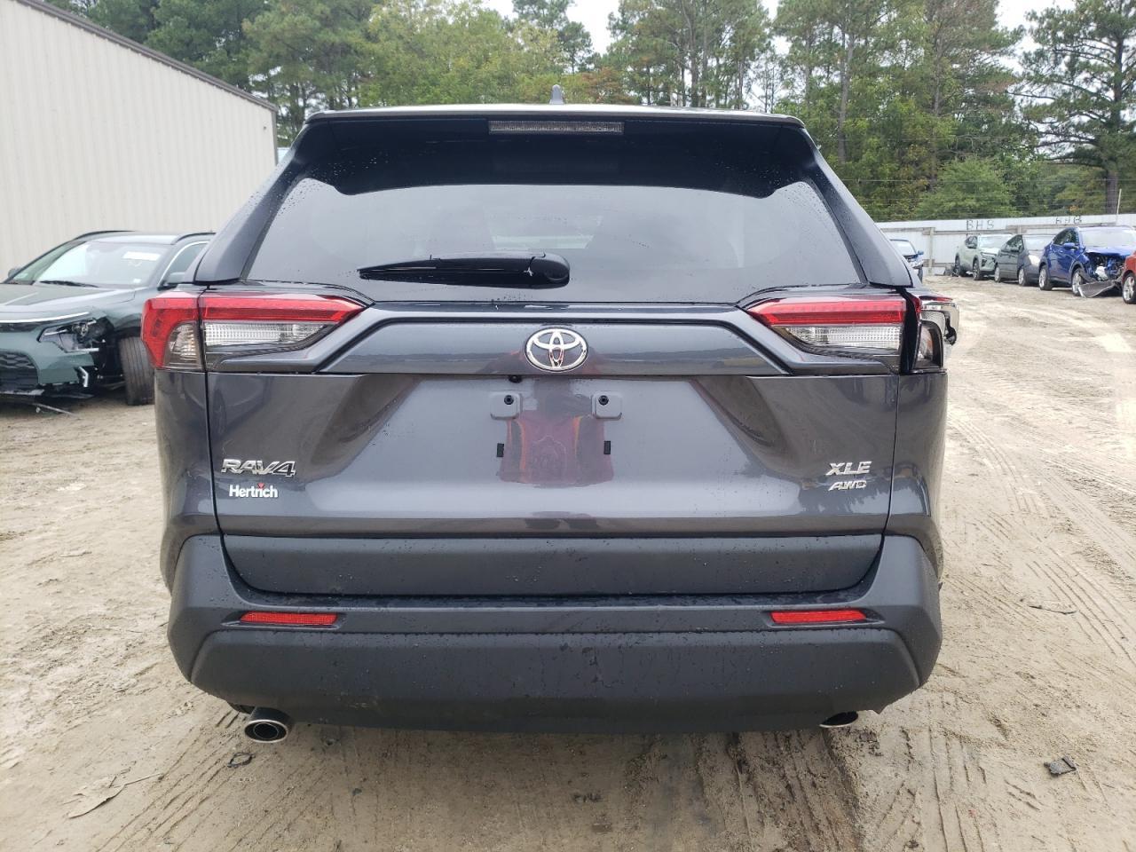 2024 Toyota Rav4 Xle - Image 6