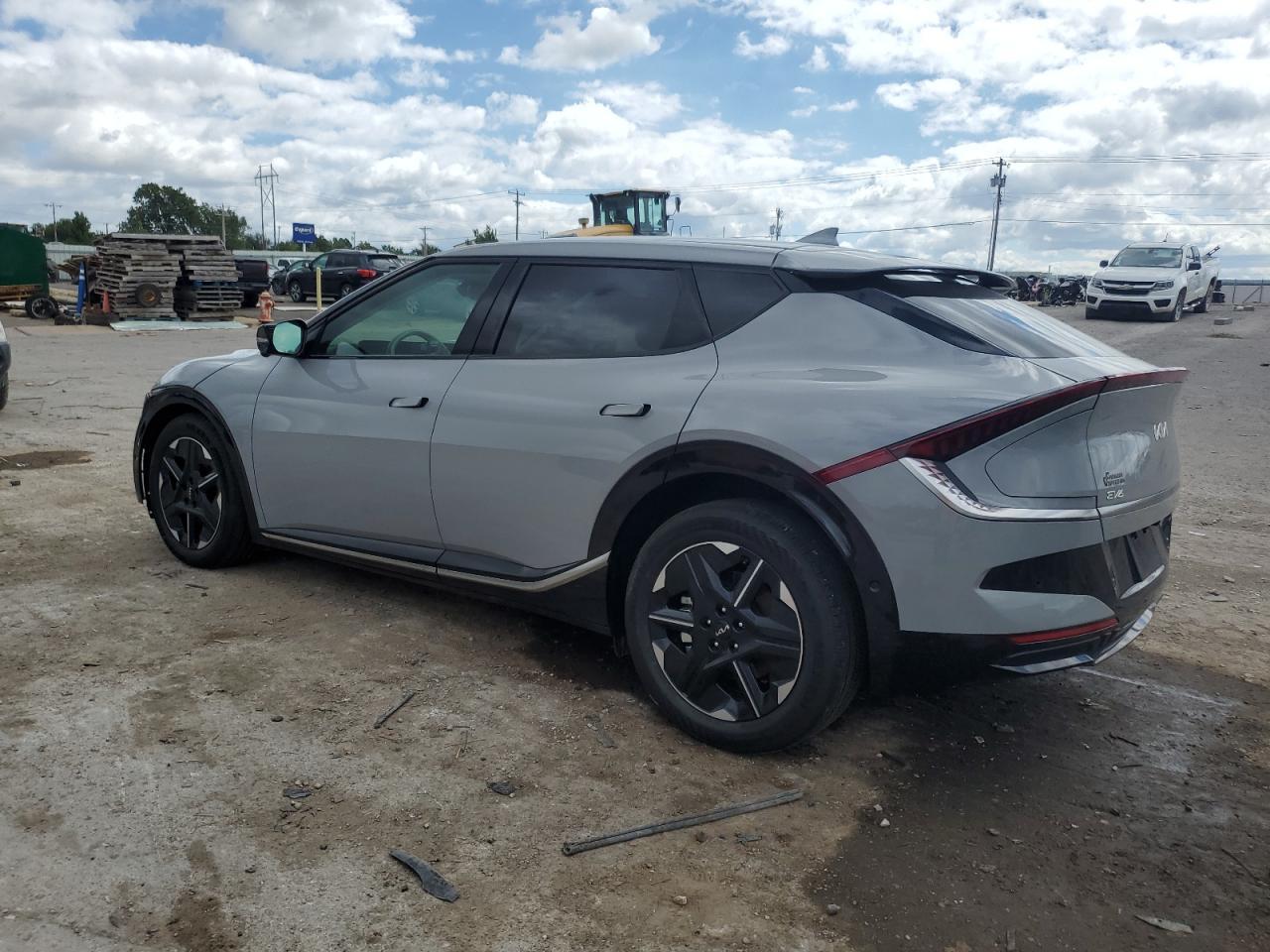 2025 Kia Ev6 Light - Фото 2