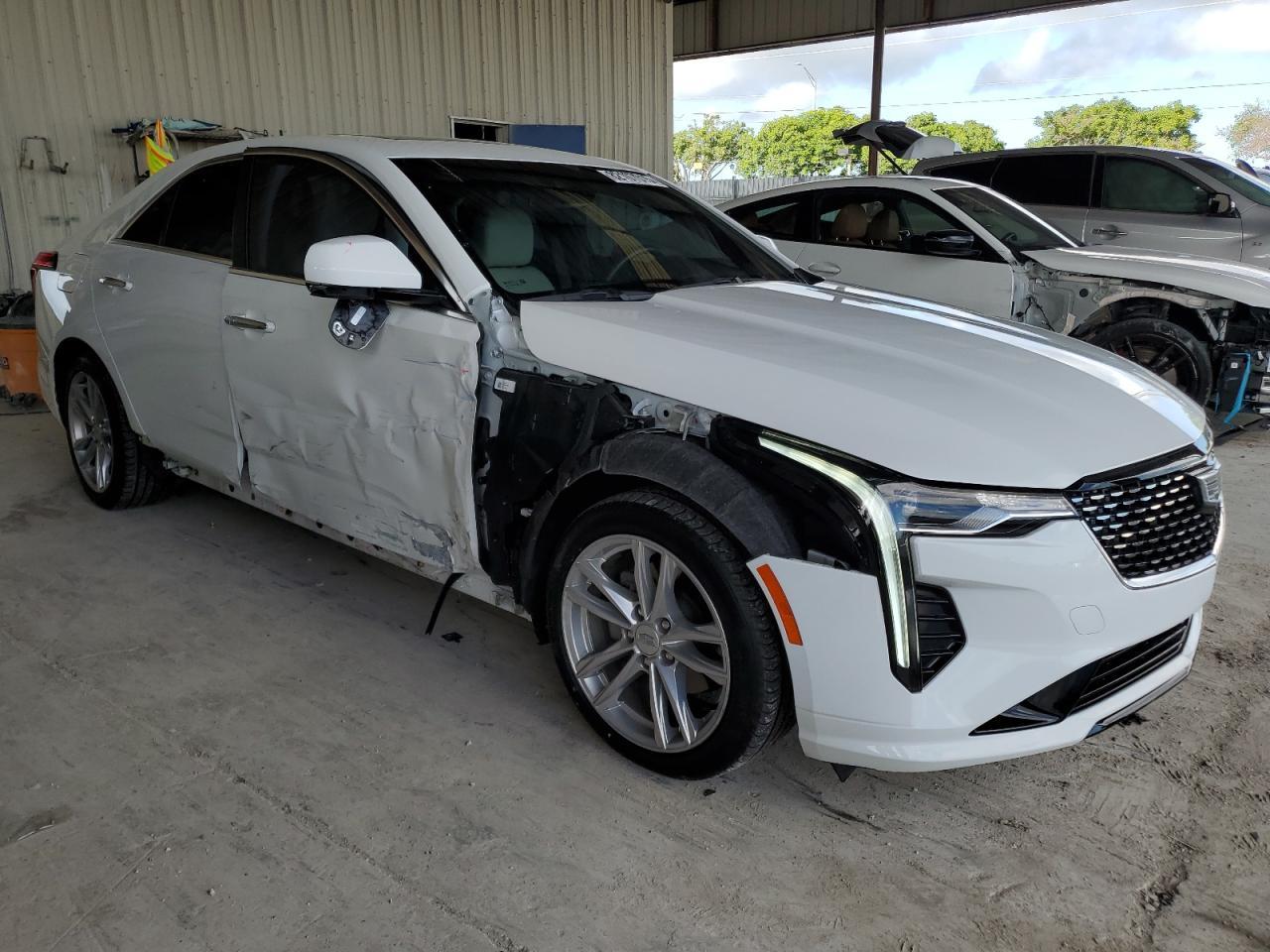 2024 Cadillac Ct4 Luxury + - Фото 4