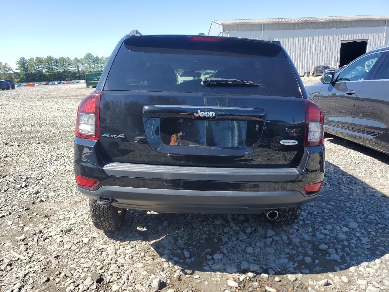 2016 Jeep Compass Latitude - Image 6