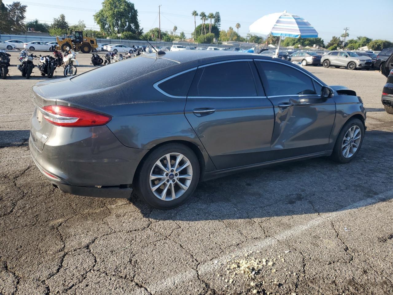 2017 Ford Fusion Se - Фото 3